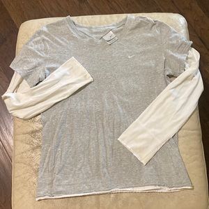 Women’s Nike long sleeve tee